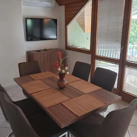 Haus Veiger 2 *
