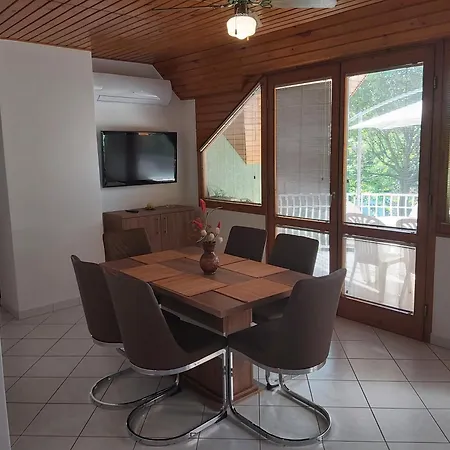 公寓 Haus Veiger 2 希欧福克