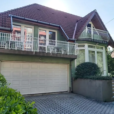 公寓 Haus Veiger 2 *